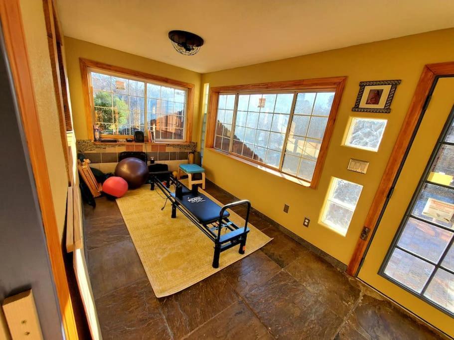 Lovely 2Br Pet Friendly Home In Heart Of Nob Hill Albuquerque Exterior photo