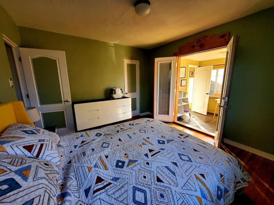 Lovely 2Br Pet Friendly Home In Heart Of Nob Hill Albuquerque Exterior photo